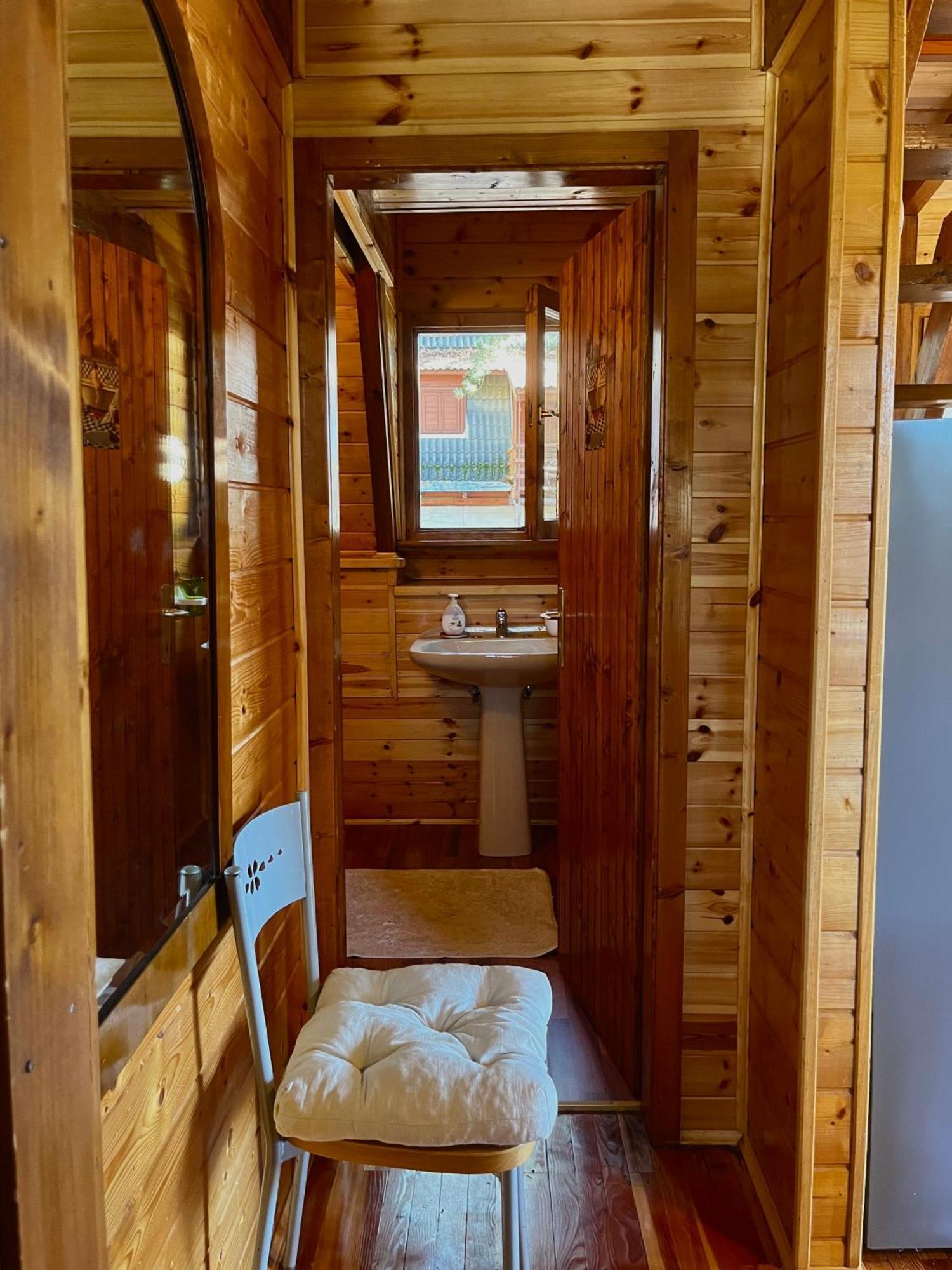 Chalet Natura La Taverna Dei 3 Porcellini Cavaliere  ภายนอก รูปภาพ