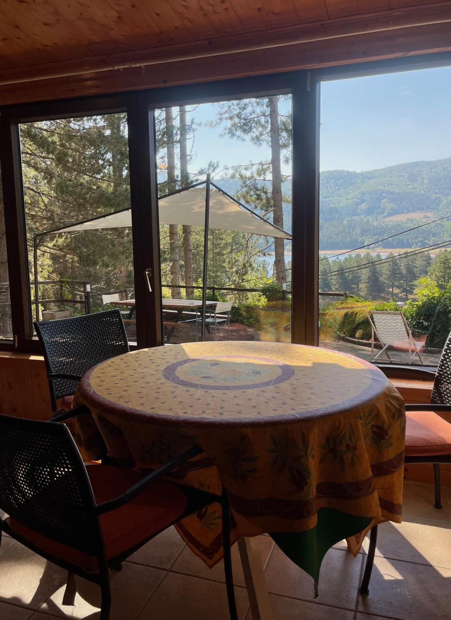 Chalet Natura La Taverna Dei 3 Porcellini Cavaliere  ภายนอก รูปภาพ