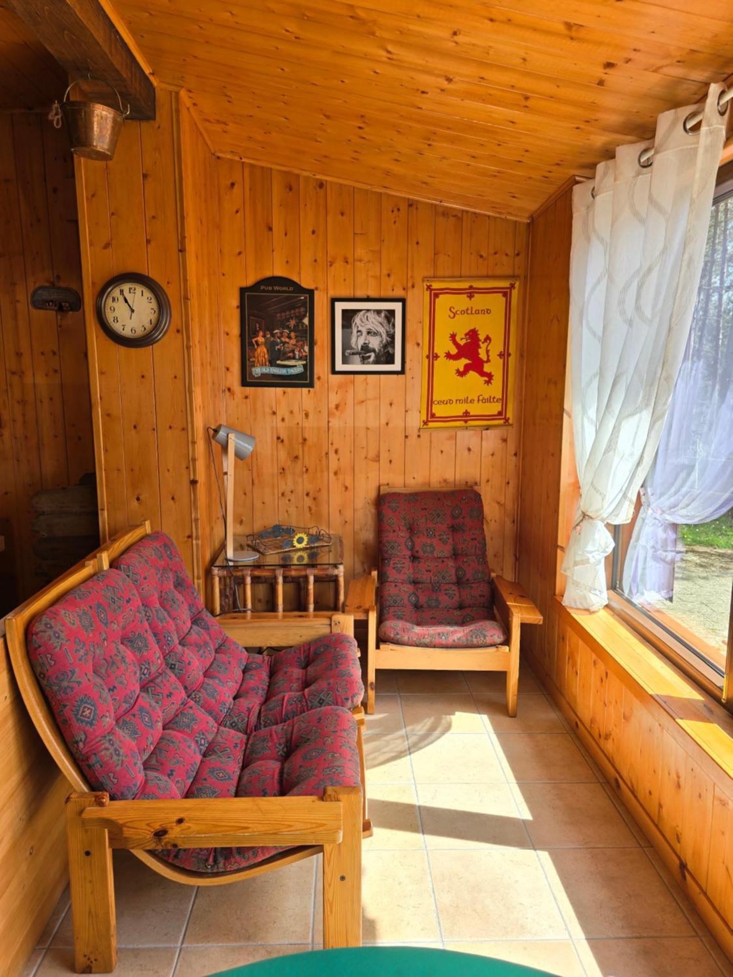 Chalet Natura La Taverna Dei 3 Porcellini Cavaliere  ภายนอก รูปภาพ